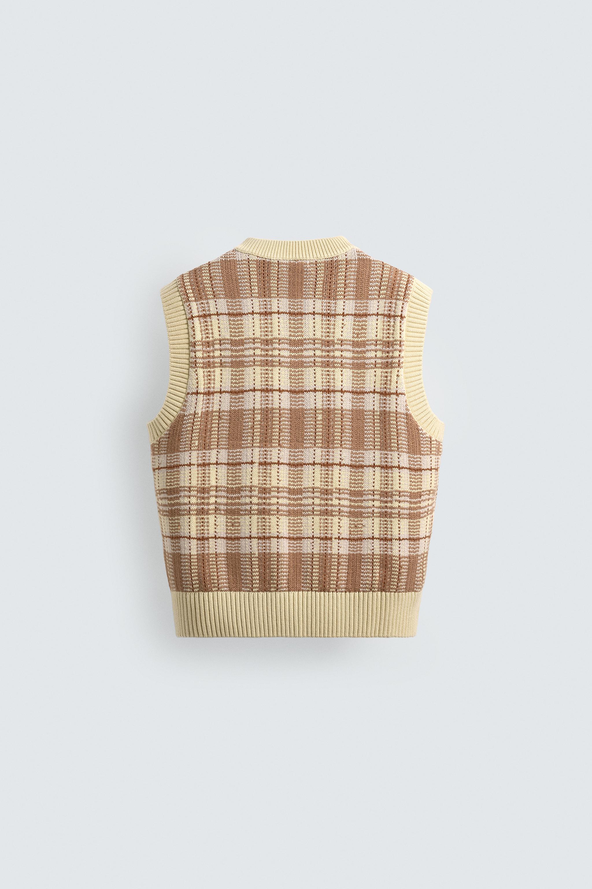 GILET EN MAILLE JACQUARD À CARREAUX